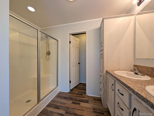 11045 Woodland Ridge Court, Green Oak Township, MI 48178