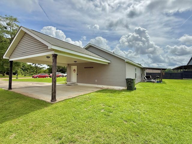 344 Lakeview, Hartford, AL 36344