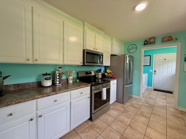 344 Lakeview, Hartford, AL 36344