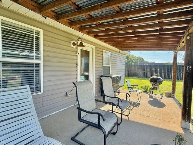 344 Lakeview, Hartford, AL 36344
