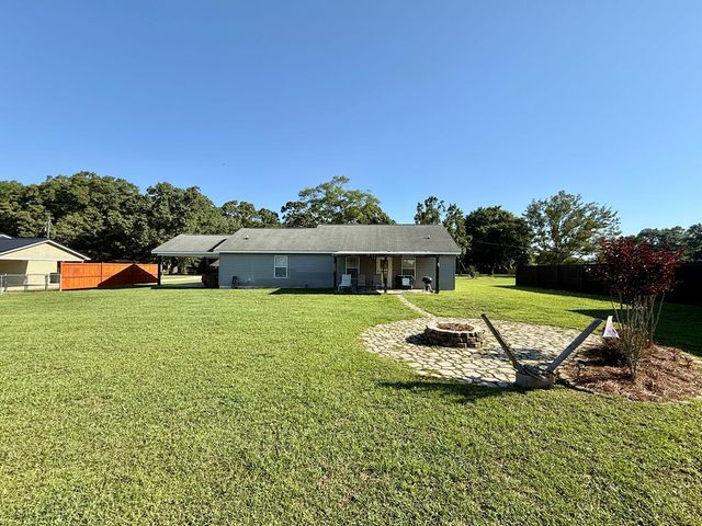 344 Lakeview, Hartford, AL 36344
