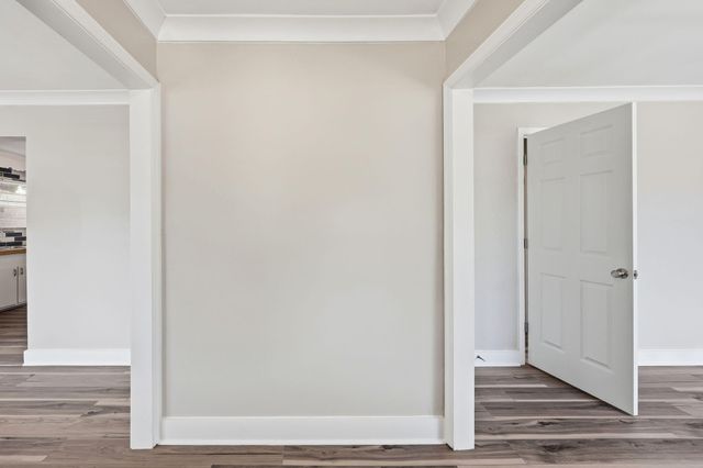 2016 Spruce Boulevard, North Charleston, SC 29406