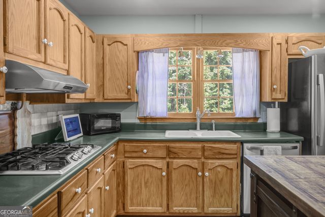 115 keyland Drive, Fayetteville, GA 30215