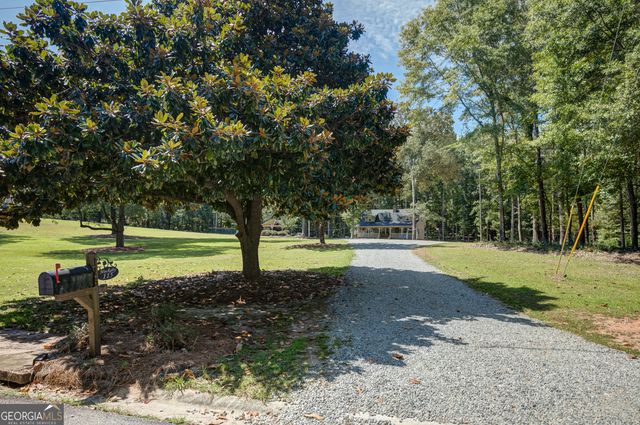 115 keyland Drive, Fayetteville, GA 30215