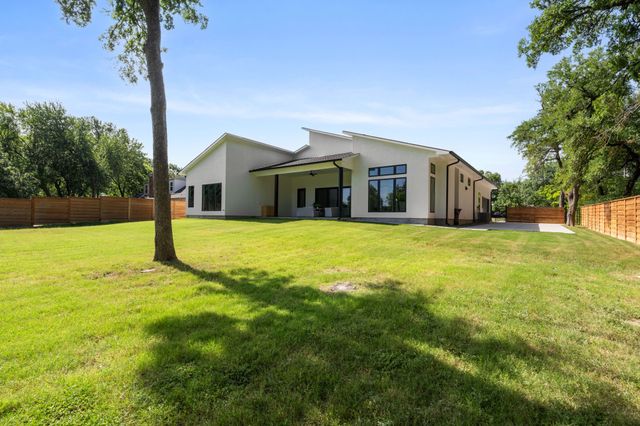 3115 GIBBS WILLIAMS Road, Dallas, TX 75233