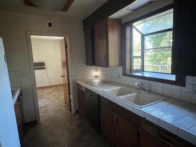 13706 Paelo Ln, Pine Grove, CA 95665