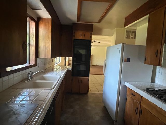 13706 Paelo Ln, Pine Grove, CA 95665