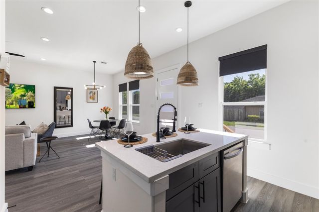 4802 Angleton Street A, Houston, TX 77033