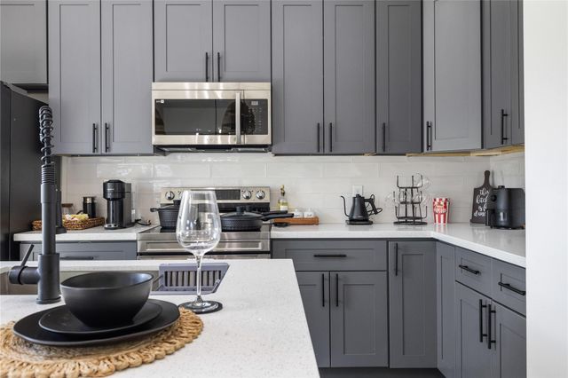 4802 Angleton Street A, Houston, TX 77033