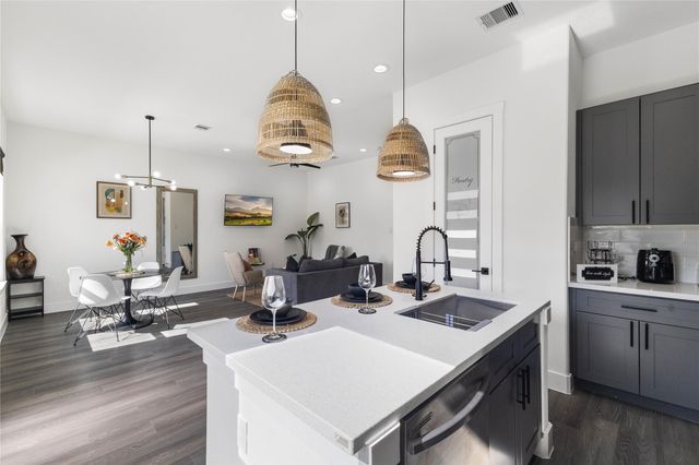 4802 Angleton Street A, Houston, TX 77033