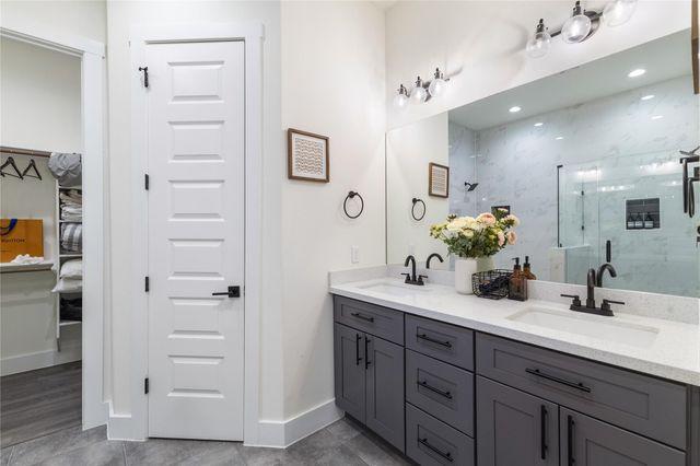 4802 Angleton Street A, Houston, TX 77033