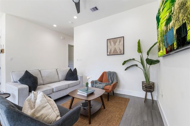 4802 Angleton Street A, Houston, TX 77033