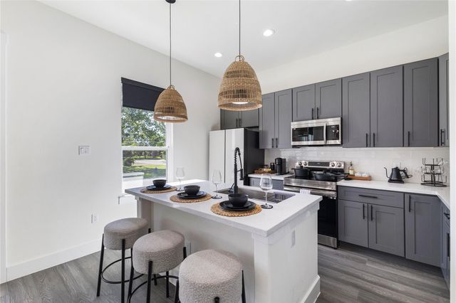 4802 Angleton Street A, Houston, TX 77033