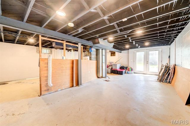 245 Commerce Avenue, Kirkwood, MO 63122
