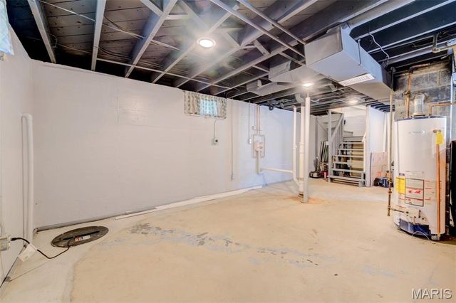 245 Commerce Avenue, Kirkwood, MO 63122