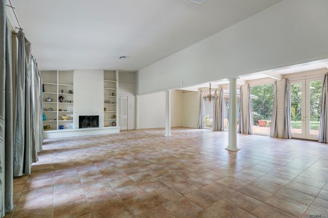 6615 Goodwood Ave, Baton Rouge, LA 70806