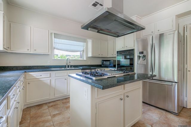 6615 Goodwood Ave, Baton Rouge, LA 70806