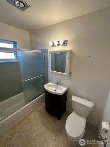 234 21st Avenue E, Seattle, WA 98112