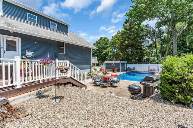 241 Old Squan Road, Brick, NJ 08724