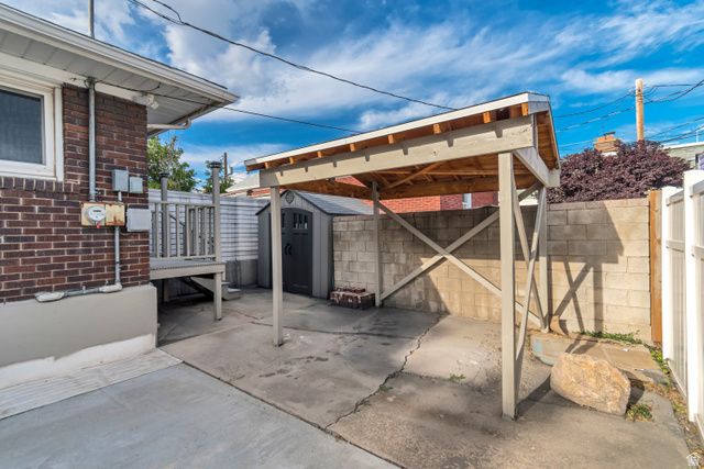 4883 S CENTER ST, Murray, UT 84107