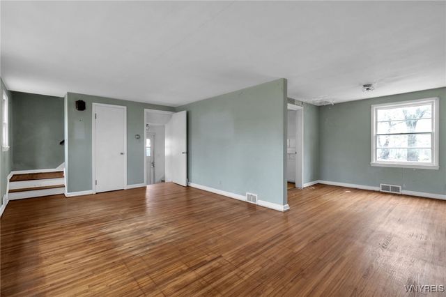 121 Willow Breeze Road, Tonawanda, NY 14223