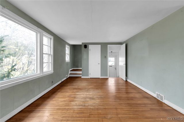 121 Willow Breeze Road, Tonawanda, NY 14223