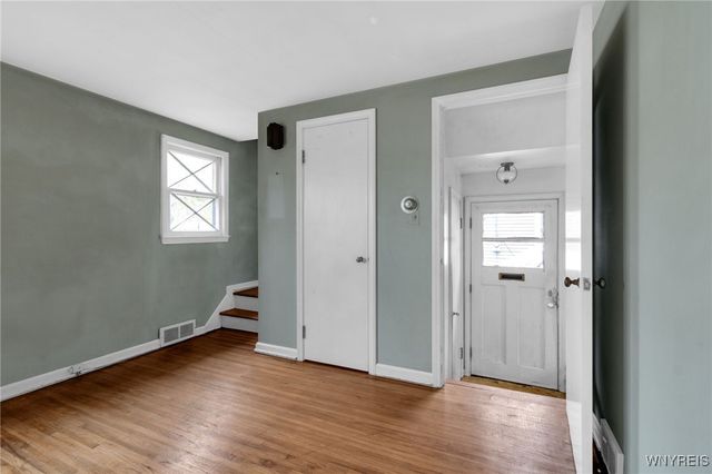 121 Willow Breeze Road, Tonawanda, NY 14223