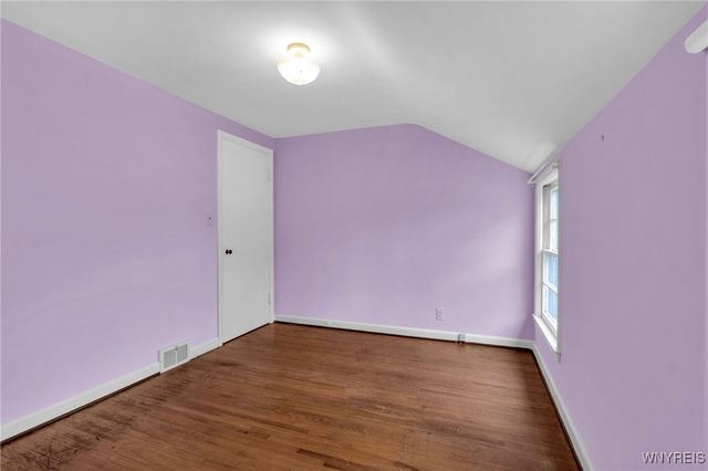 121 Willow Breeze Road, Tonawanda, NY 14223