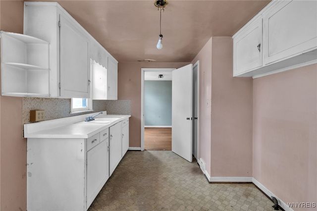 121 Willow Breeze Road, Tonawanda, NY 14223