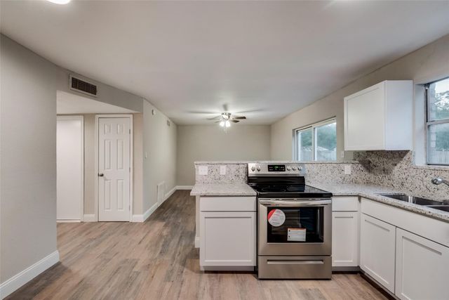 2436 Dancy Drive N, Fort Worth, TX 76131