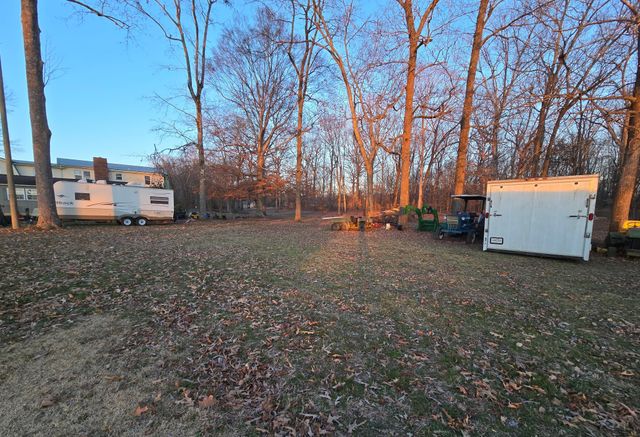 12 Hancock RD, Fayetteville, TN 37334