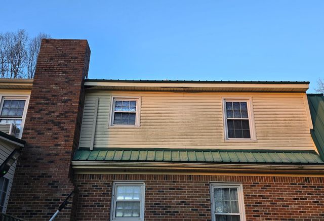 12 Hancock RD, Fayetteville, TN 37334