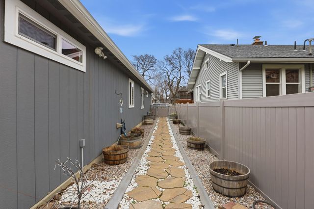 1023 W Montgomery Ave, Spokane, WA 99205