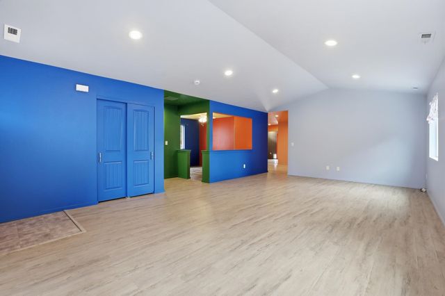 1023 W Montgomery Ave, Spokane, WA 99205