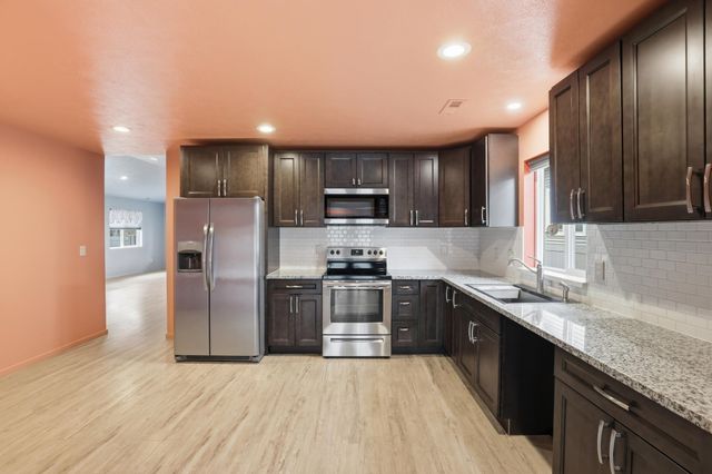 1023 W Montgomery Ave, Spokane, WA 99205