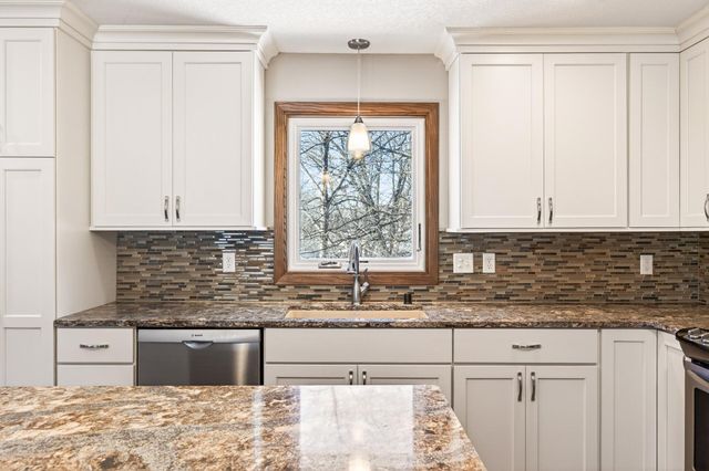 6840 Innsdale Avenue S, Cottage Grove, MN 55016