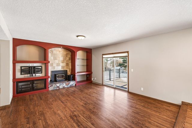 6840 Innsdale Avenue S, Cottage Grove, MN 55016