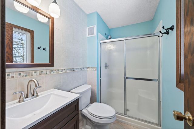 6840 Innsdale Avenue S, Cottage Grove, MN 55016