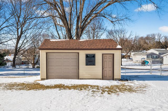 6840 Innsdale Avenue S, Cottage Grove, MN 55016