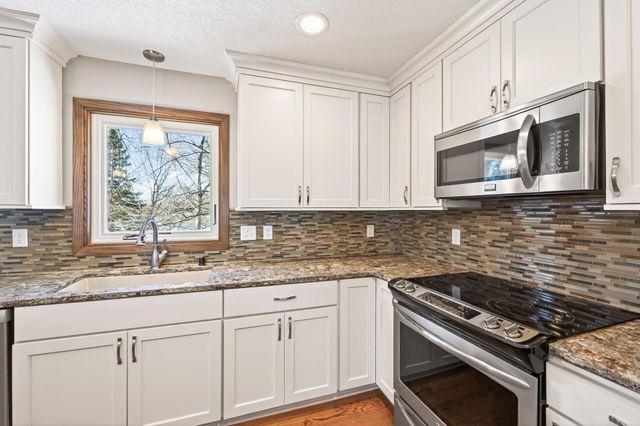 6840 Innsdale Avenue S, Cottage Grove, MN 55016