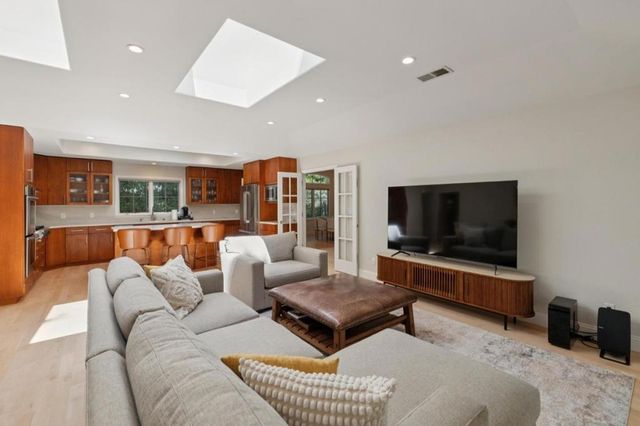 61 Lloyden Drive, Atherton, CA 94027