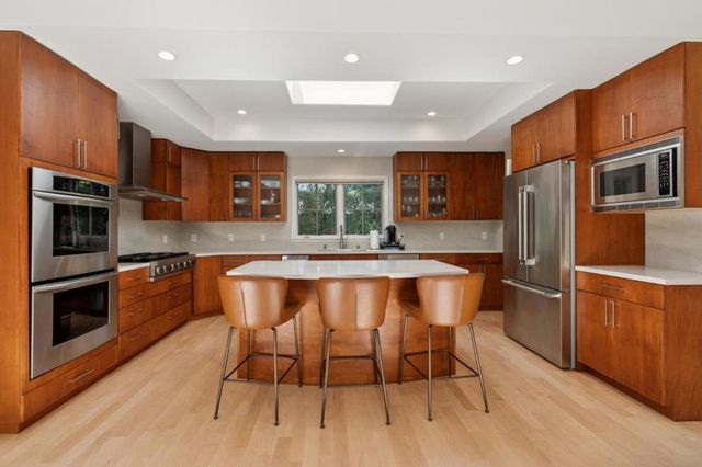 61 Lloyden Drive, Atherton, CA 94027