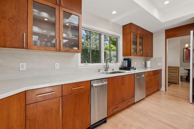 61 Lloyden Drive, Atherton, CA 94027
