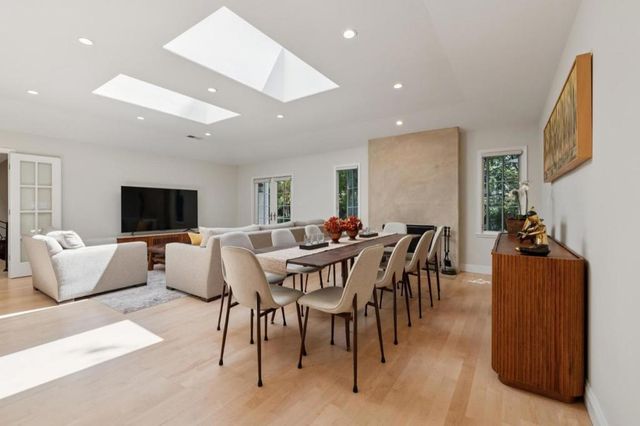 61 Lloyden Drive, Atherton, CA 94027