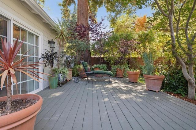 61 Lloyden Drive, Atherton, CA 94027