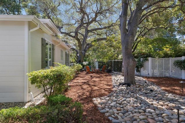 61 Lloyden Drive, Atherton, CA 94027
