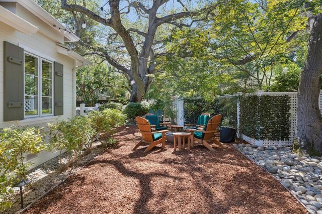 61 Lloyden Drive, Atherton, CA 94027