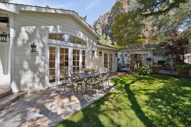 61 Lloyden Drive, Atherton, CA 94027