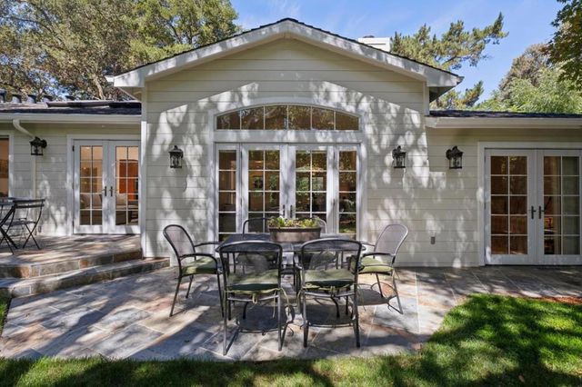 61 Lloyden Drive, Atherton, CA 94027