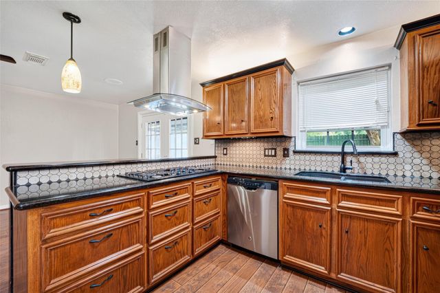 603 Littlewood Street, Baytown, TX 77521